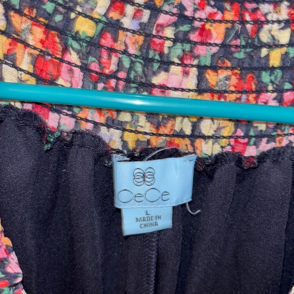 CeCe flowy top - Picture 2 of 3